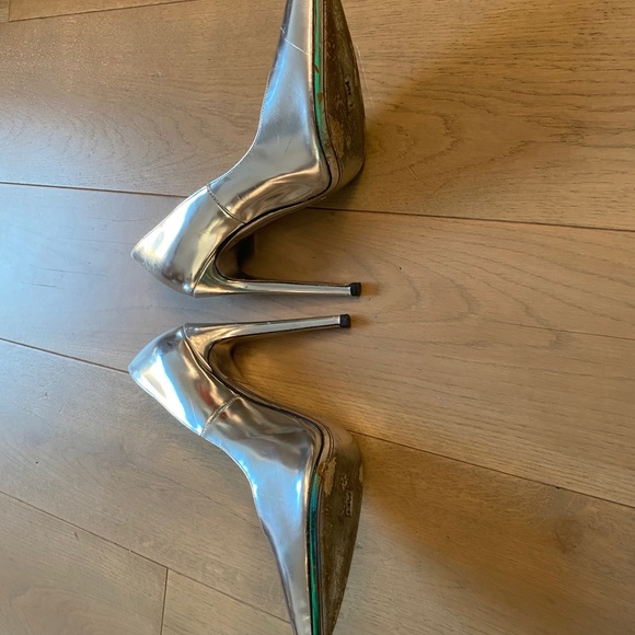 FOOTBALL SUNDAY SALE Balmain Heels - Picture 2 of 4